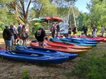 Zakończenie roku szkolnego w kajaku na Warcie, 