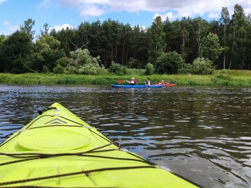 Zakończenie roku szkolnego w kajaku na Warcie, 